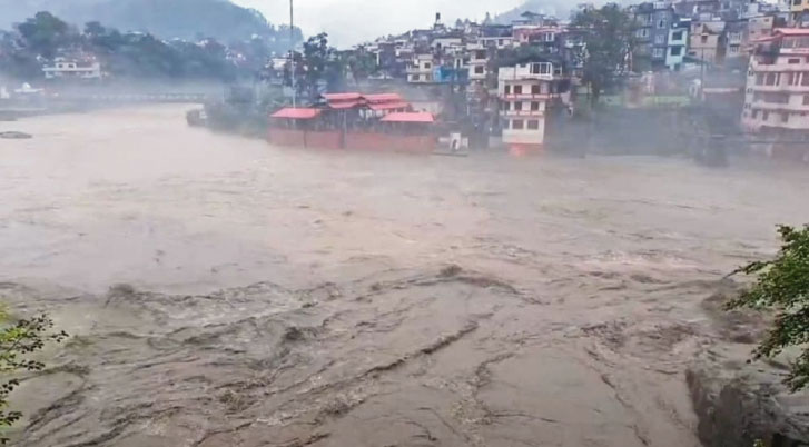 হিমাচলে প্রবল বৃষ্টিতে মৃত ৩১০
