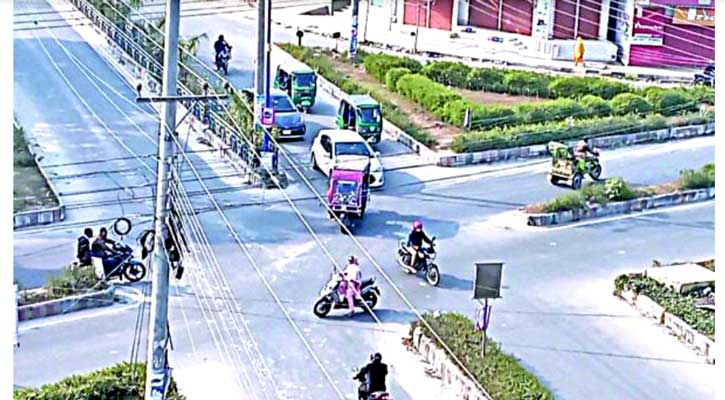 রাজশাহীর ‘বারো রাস্তার মোড়’ যেন মরণফাঁদ