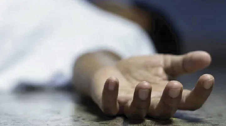 কাতার থেকে ফিরে রেললাইনে মাথা দিলেন প্রবাসী