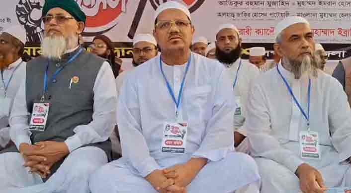 পুরান বউ নতুন শাড়িতে আর দেখতে চাই না: চরমোনাই পীর