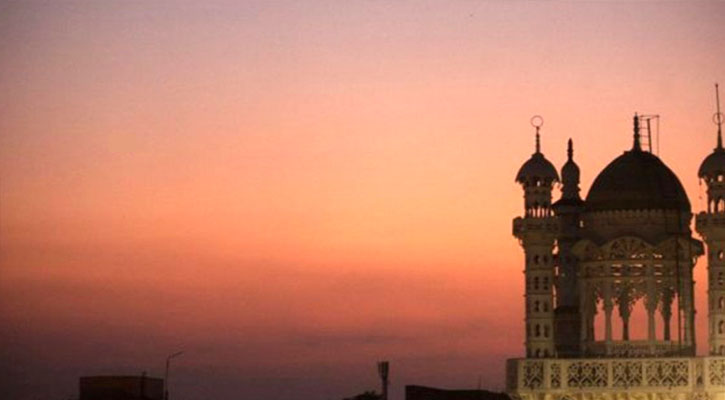 শাওয়াল মাসের চাঁদ দেখা যায়নি