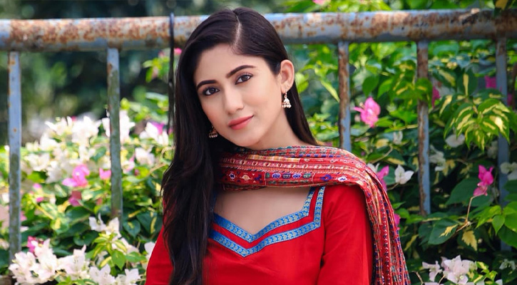 তুমি দিন দিন দানবে পরিণত হচ্ছ কেন? কাকে বললেন সাফা কবির