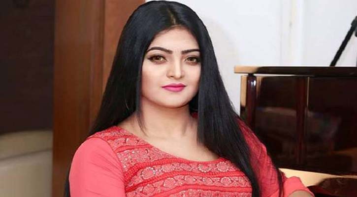 তাকে ভালোবেসে ছিলাম, আজীবন ভালোবেসে যাব: বিচ্ছেদ প্রসঙ্গে কণ্ঠশিল্পী সালমা