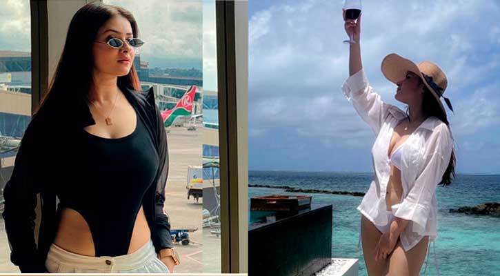 মালদ্বীপে উষ্ণতা ছড়াচ্ছেন সোহিনী