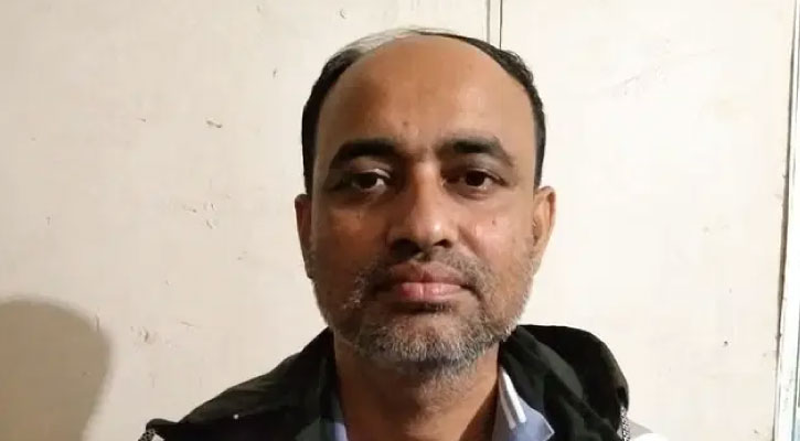 ছুটিতে বাড়িতে আসা এসআইকে এলোপাতাড়ি কুপিয়ে হত্যা
