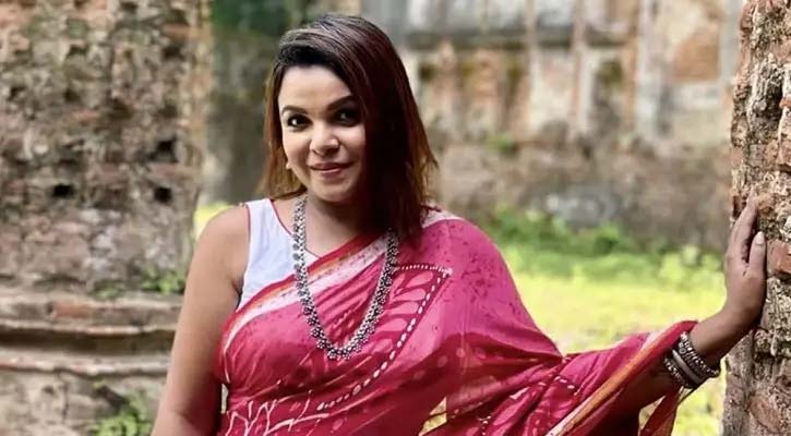 অভিনেত্রী শাওনকে দ্রুত গ্রেফতারের দাবি