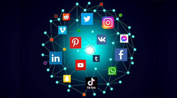 সোশ্যাল মিডিয়া কি মূল ধারার গণমাধ্যম থেকে বেশি শক্তিশালী হয়ে উঠছে?