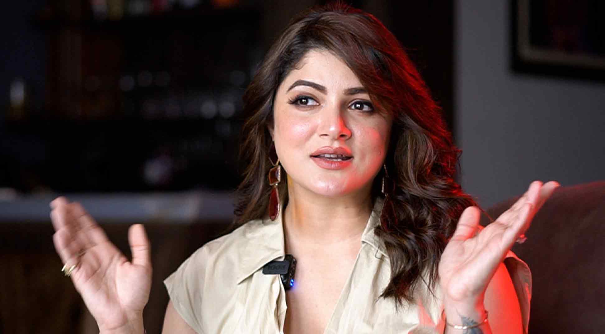 আমি সার্জারি করিনি এখন অবধি, তাই একই আছি: শ্রাবন্তী