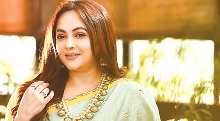 প্রথমবারের মতো মিউজিক ভিডিও নির্মাণ করলেন অভিনেত্রী শ্রীলেখা মিত্র