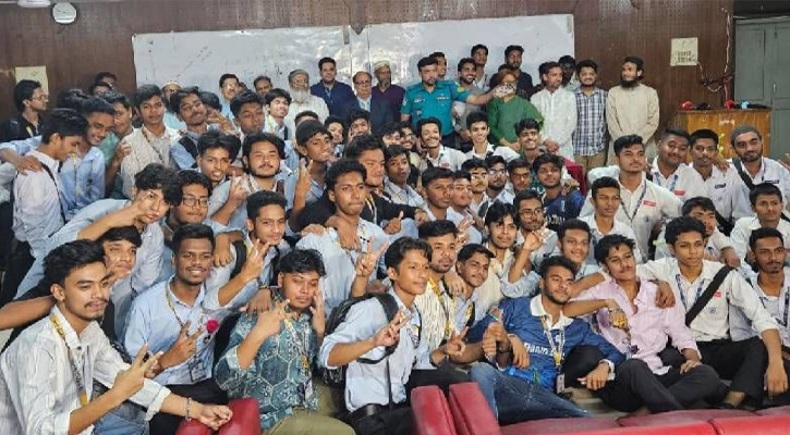 আর মারামারি করবে না ঢাকা কলেজ-আইডিয়াল কলেজ শিক্ষার্থীরা