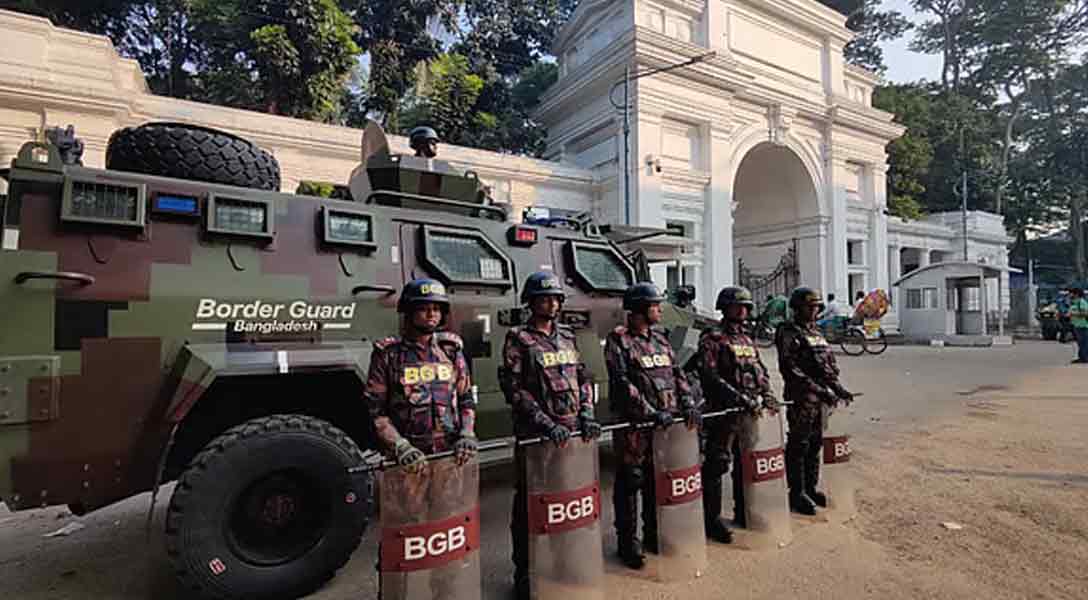 ট্রাইব্যুনালে কড়া নিরাপত্তা, বিজিবি-পুলিশের অবস্থান, সেনাবাহিনীর টহল