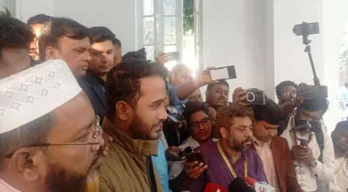 শেখ হাসিনাকে দেশে এনে ফাঁসি কার্যকর করতে হবে: মীর স্নিগ্ধ