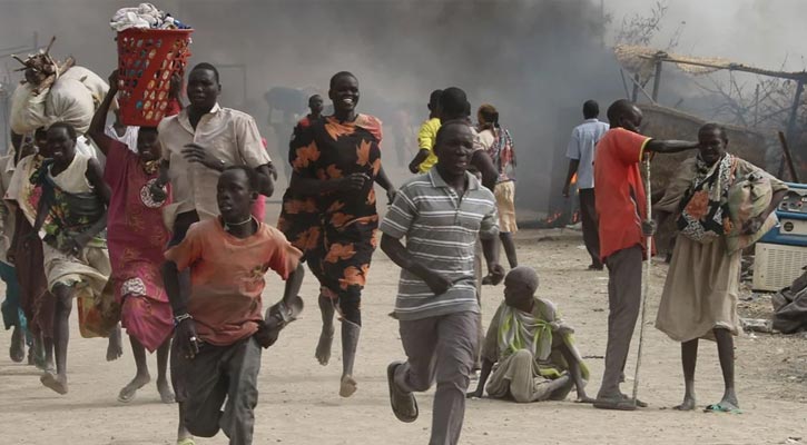 সুদানে গণহত্যা: পালাচ্ছে হাজার হাজার মানুষ