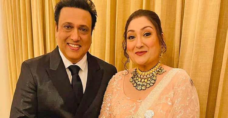 স্বামীর পরকীয়া নিয়ে সরাসরি মুখ খুললেন গোবিন্দের স্ত্রী