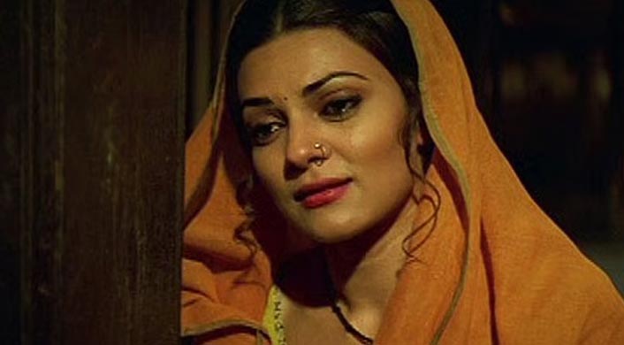 চুম্বনের দৃশ্যে অস্বস্তি, সুস্মিতা অভিনয় করেছিলেন যৌনকর্মীর চরিত্রে