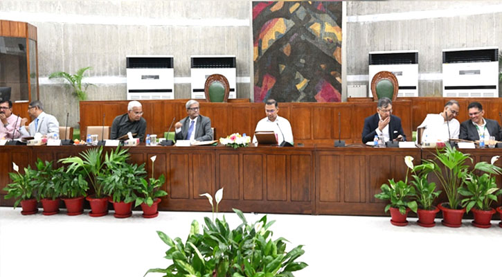 নতুন ই-বাস ও ট্রাক আমদানিতে শুল্ক ছাড়ের সিদ্ধান্ত মন্ত্রিসভায়