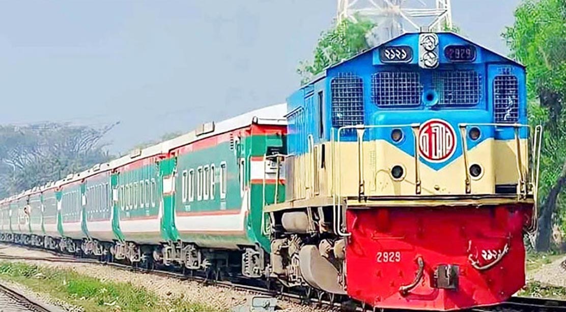 বিএনপি নেতাকর্মীদের বহনে ১০ রুটে চলবে স্পেশাল ট্রেন