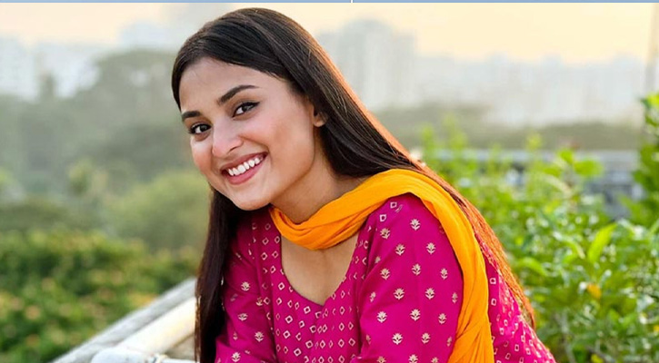 দর্শকদের কাছে সাপোর্ট ও দোয়া কামনা তটিনীর