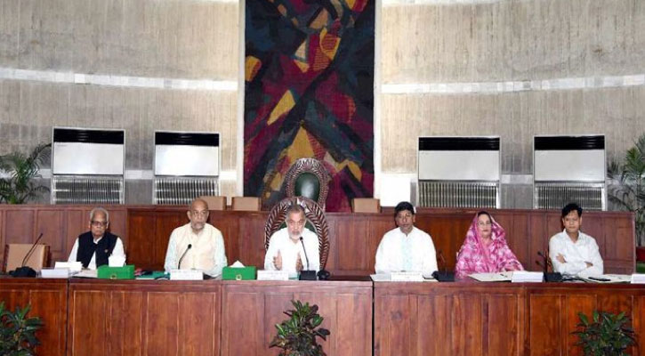 ট্রেনের সামনে সিসি ক্যামেরা বসানোর সুপারিশ