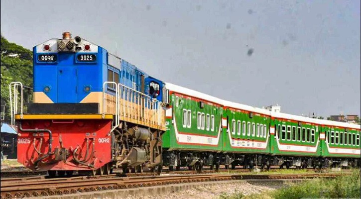দুই ট্রেনের সময়সূচি পরিবর্তন