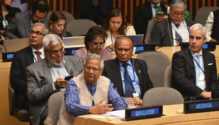 সমৃদ্ধ ও স্থিতিশীলতার অর্থনীতি গড়ে তুলতে বিশ্বনেতাদের প্রতি ড. ইউনূসের আহ্বান