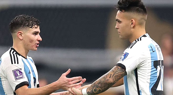 আলভারেজ নাকি লাওতারো