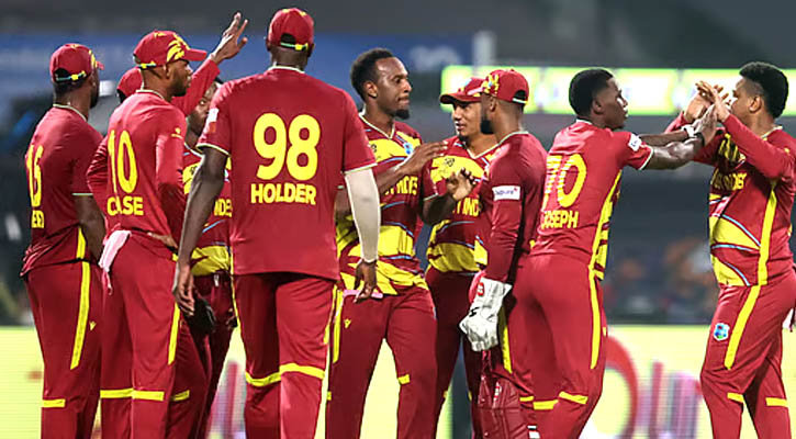 বিশেষ ব্যবস্থায় দেশে ফিরছেন স্যামিরা