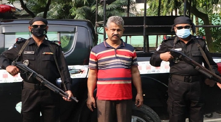 বাস কন্ট্রাক্টর থেকে মানবাধিকার চেয়ারম্যান!