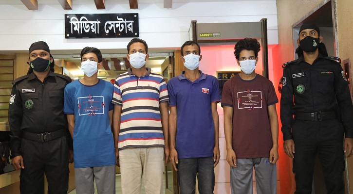 মন্দিরের লুণ্ঠিত পূজার সামগ্রীসহ চারজন গ্রেপ্তার