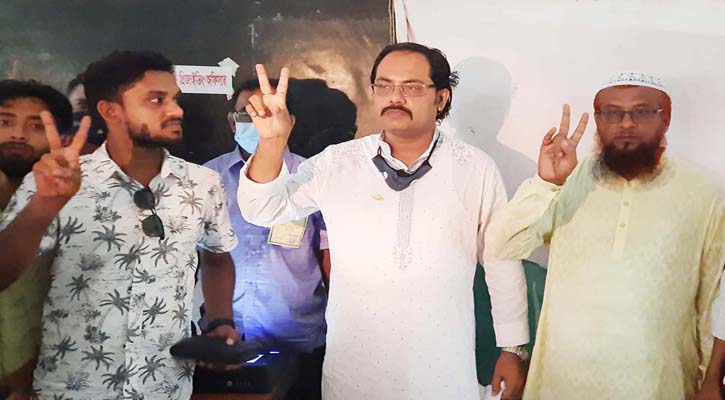 দ্বিতীয়বার নওয়াপাড়ার মেয়র হলেন শান্ত