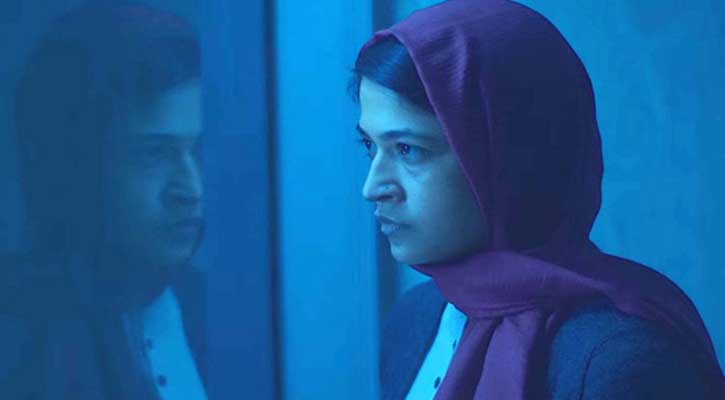 হংকংয়ে অ্যাওয়ার্ড জিতেছে ‘রেহানা মরিয়ম নূর’