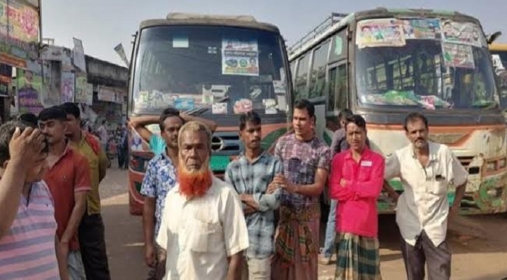 পরিবহন ধর্মঘটে খুলনায় যাত্রী ভোগান্তি