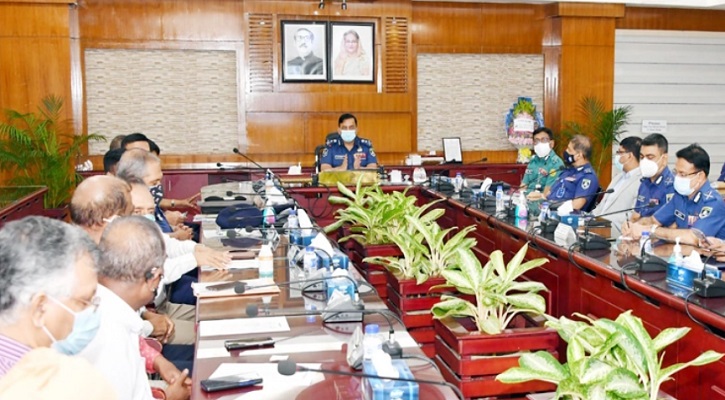 দুর্গাপূজায় সর্বোচ্চ নিরাপত্তা নিশ্চিতে আইজিপির নির্দেশ 