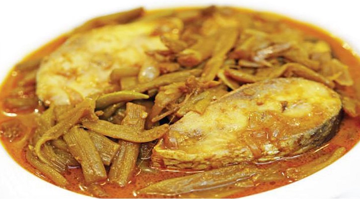 শাপলা ইলিশের মাখামাখি