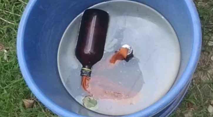 সাবেক বিজিবি সদস্যের বাসার সামনে থেকে বোমা উদ্ধার