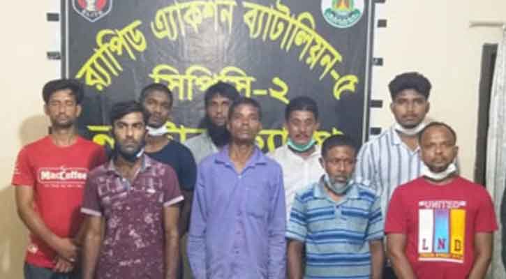 নাটোর ৯ মাদকসেবী আটক