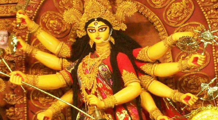 কেরানীগঞ্জে চলছে দুর্গাপূজার শেষ মুহূর্তের প্রস্তুতি