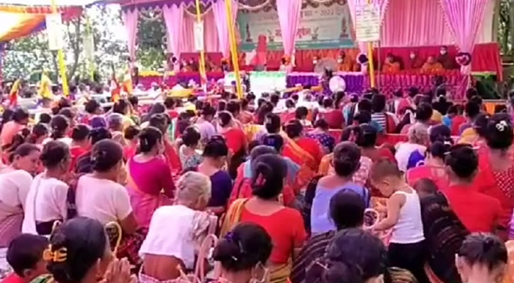 চিত্তারাম বৌদ্ধবিহারে কঠিন চীবরদান