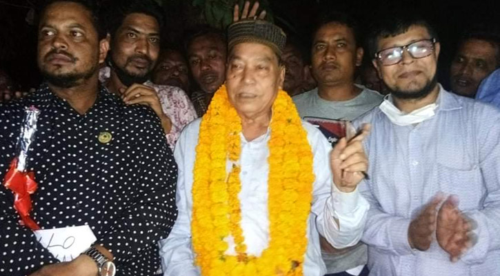 স্বতন্ত্র প্রার্থীর কাছে নৌকার পরাজয়