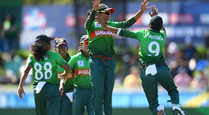 ২৩৬ বল হাতে রেখেই জিতল সালমারা 