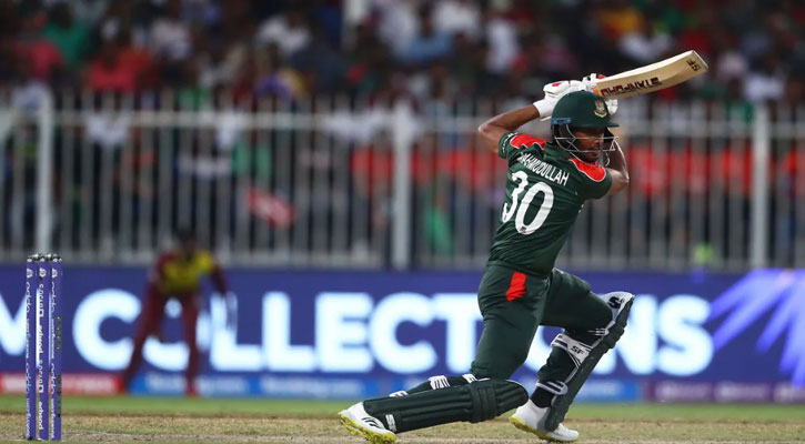 ৪ উইকেট হারিয়ে ধুঁকছে বাংলাদেশ 