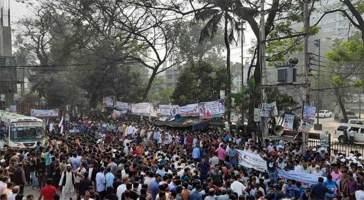 প্রেস ক্লাবের সামনে বিএনপির সমাবেশ শুরু