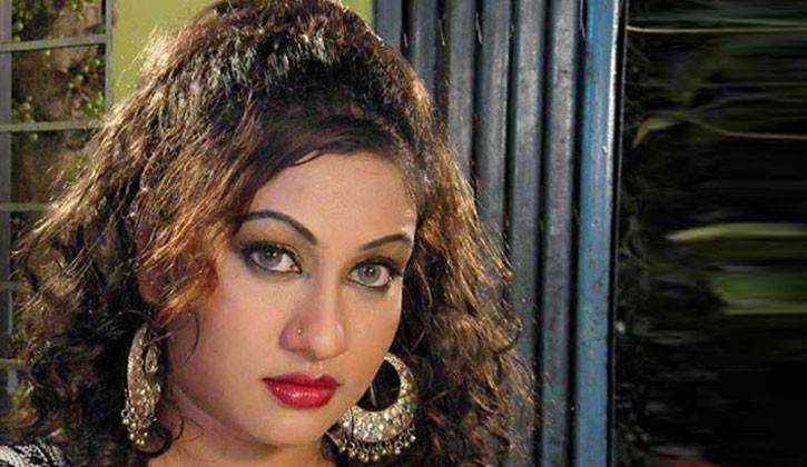 মারা গেছেন চিত্রনায়িকা চাঁদনী