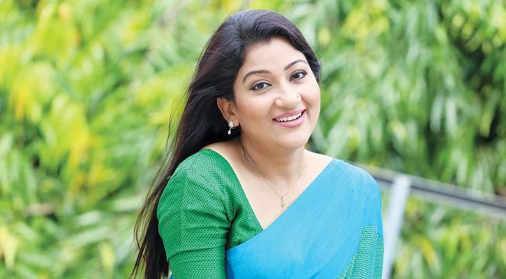 দীপার ব্যস্ততা নাটক ও উপস্থাপনায়