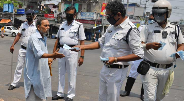 কলকাতায় মাস্ক না পরায় শত শত মামলা
