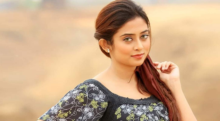 ডাকাতের কবলে পড়েছিলেন অভিনেত্রী সালওয়া