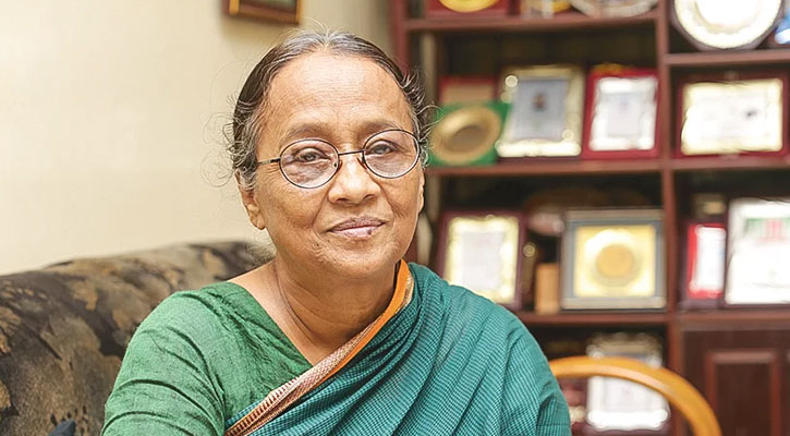 সাহিত্যে সামগ্রিক অবদানের জন্য সেলিনা হোসেন পুরস্কৃত