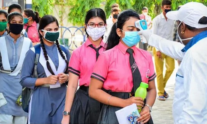 স্কুল শিক্ষার্থীদের টিকার নিবন্ধন শুরু