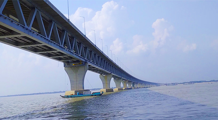 উদ্বোধনের অপেক্ষায় স্বপ্নের পদ্মা সেতু