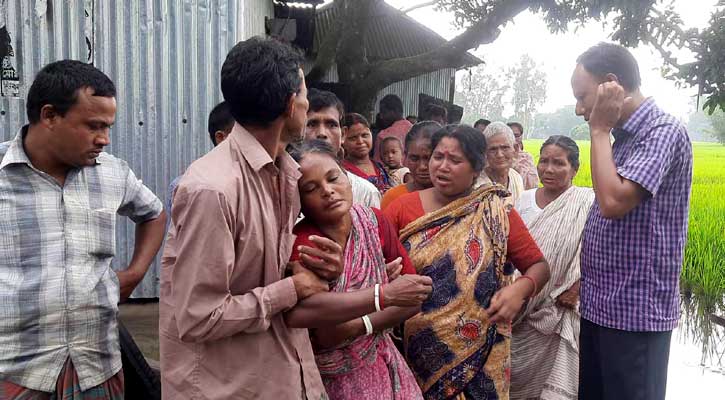 স্ত্রী-সন্তান হারিয়ে নির্বাক রবিন